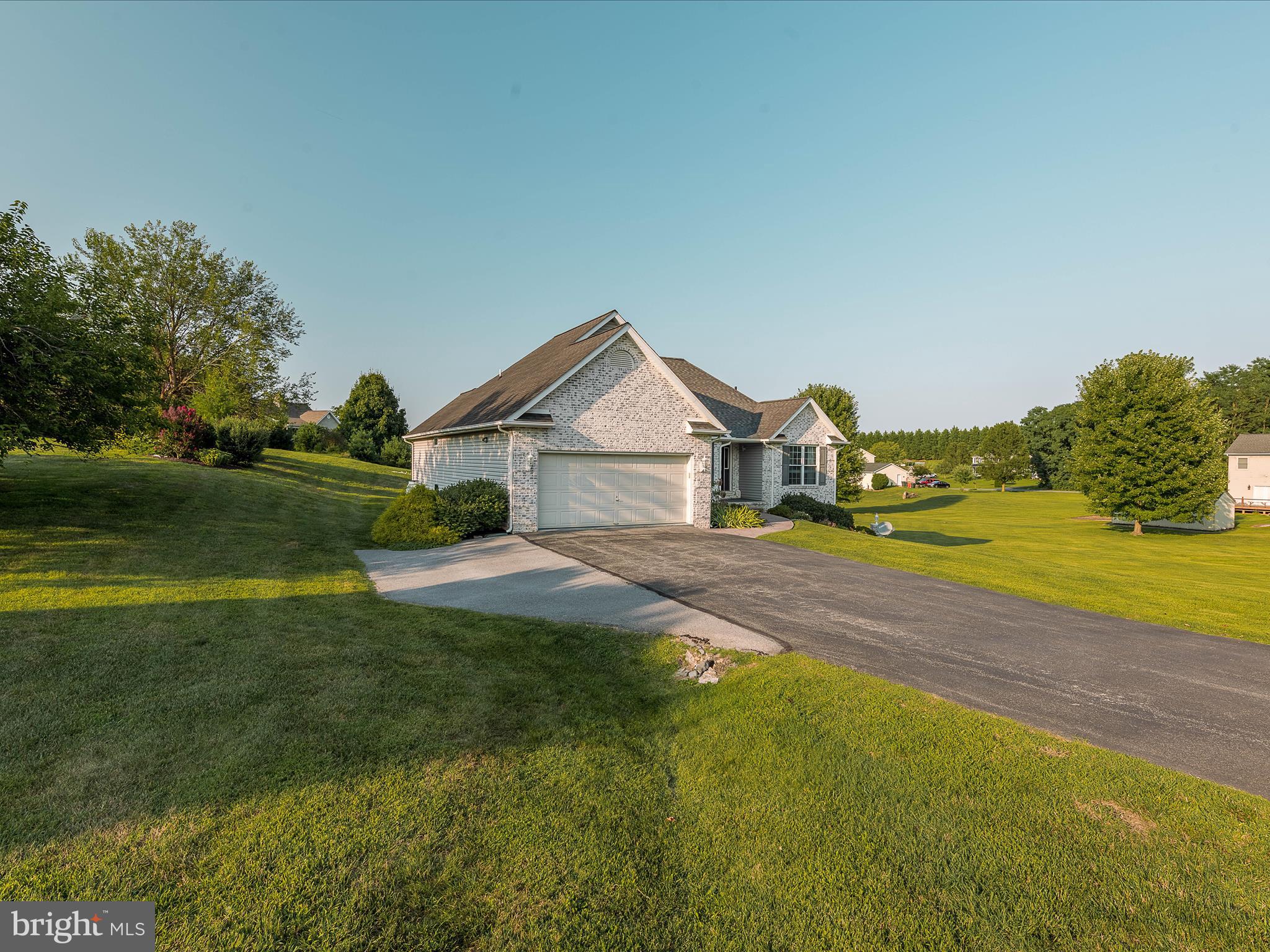 DUCHESS ESTATES - Residential