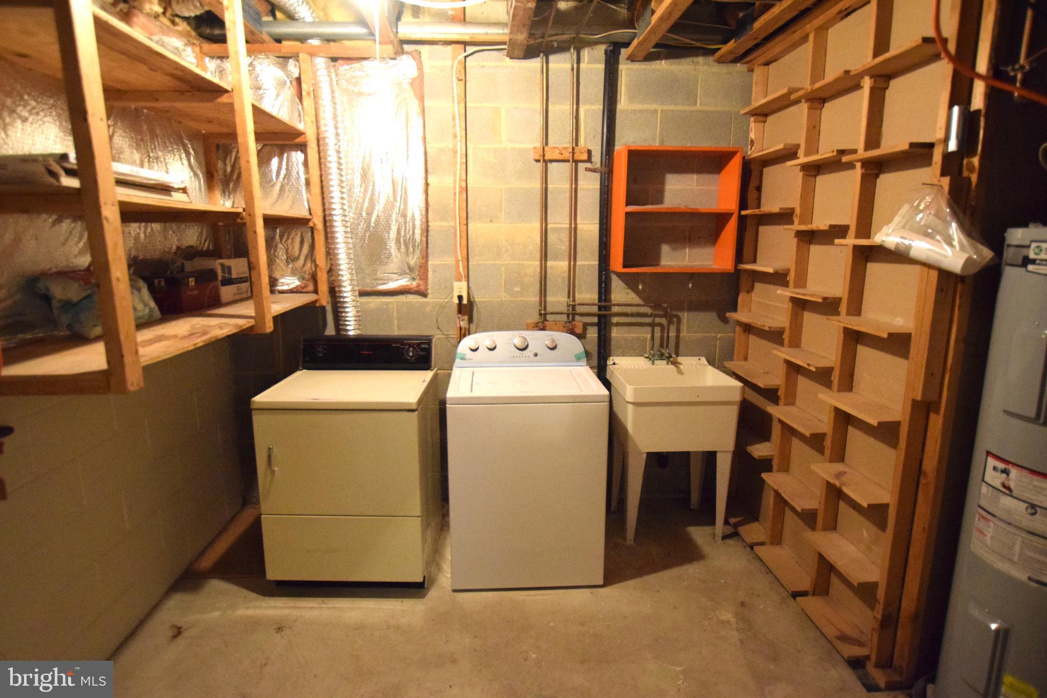 LAKE RIDGE - Residential Lease