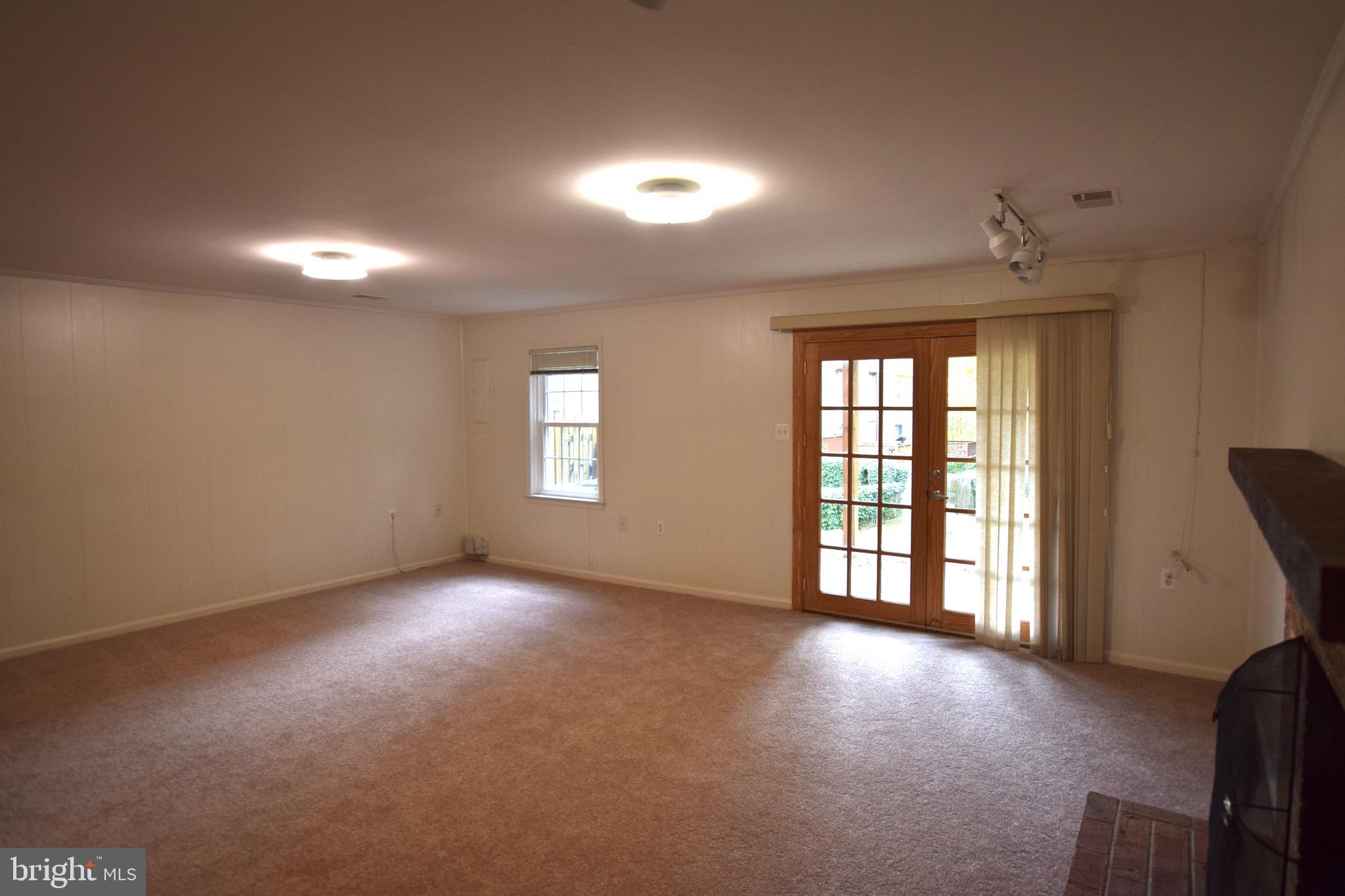 LAKE RIDGE - Residential Lease