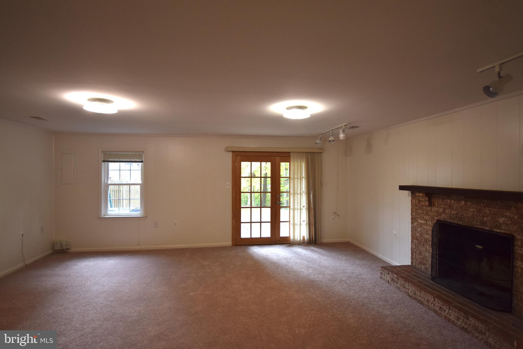 LAKE RIDGE - Residential Lease