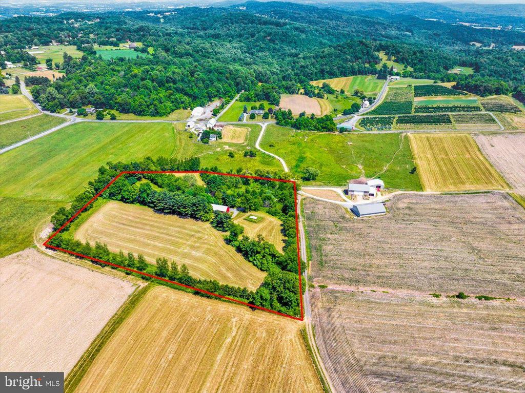 Photo of 1095 Texter Mountain Road, ROBESONIA, PA 19551 (MLS # PALA2089118)