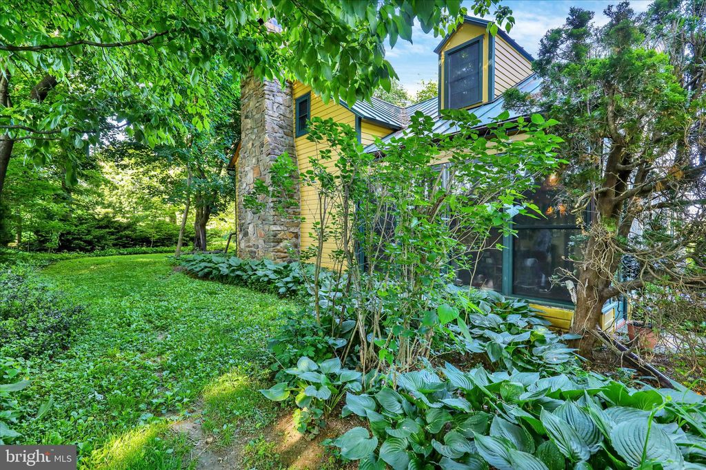 Photo of 1095 Texter Mountain Road, ROBESONIA, PA 19551 (MLS # PALA2089118)