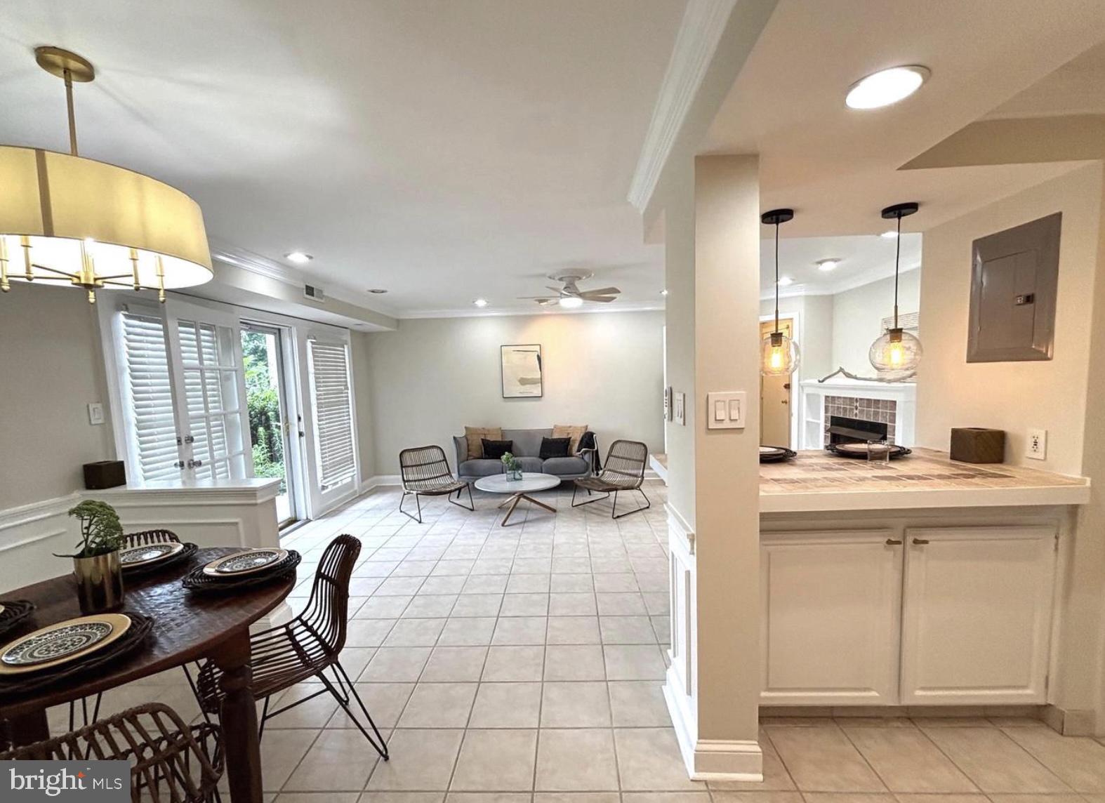 MOORINGS OF OCCOQUAN CON - Residential