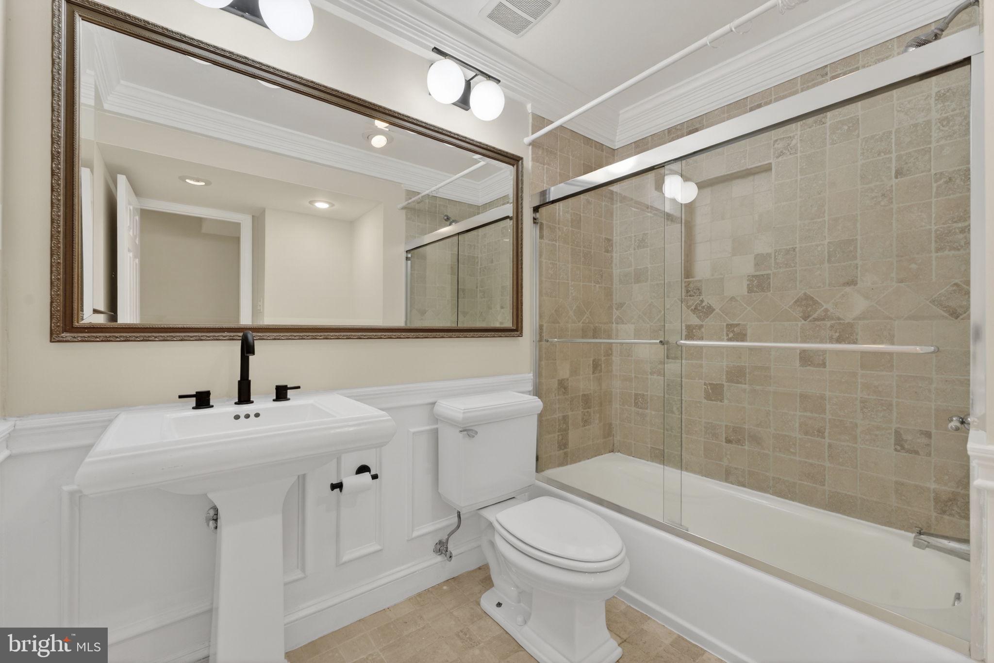 MOORINGS OF OCCOQUAN CON - Residential