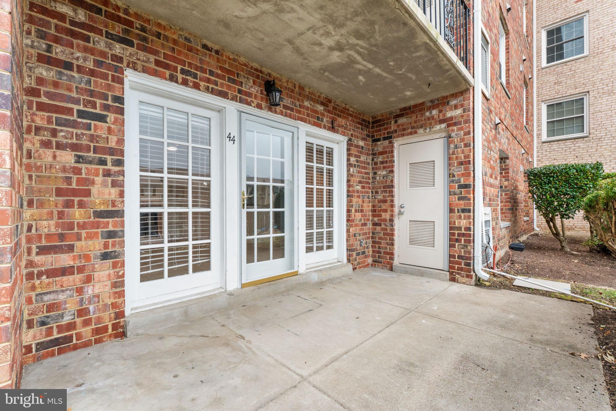 MOORINGS OF OCCOQUAN CON - Residential