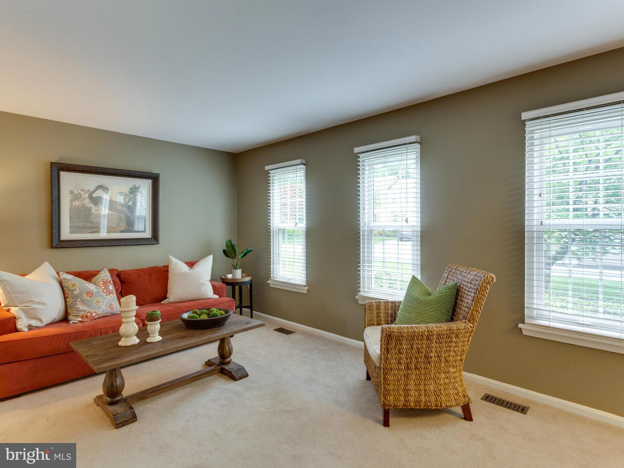 BURKE CENTRE - Residential