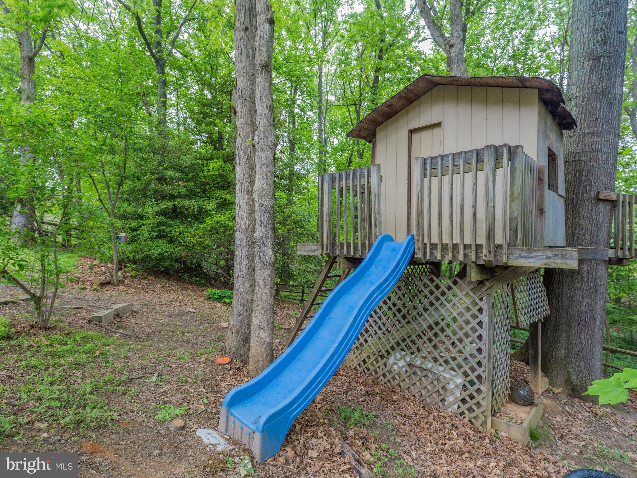 BURKE CENTRE - Residential