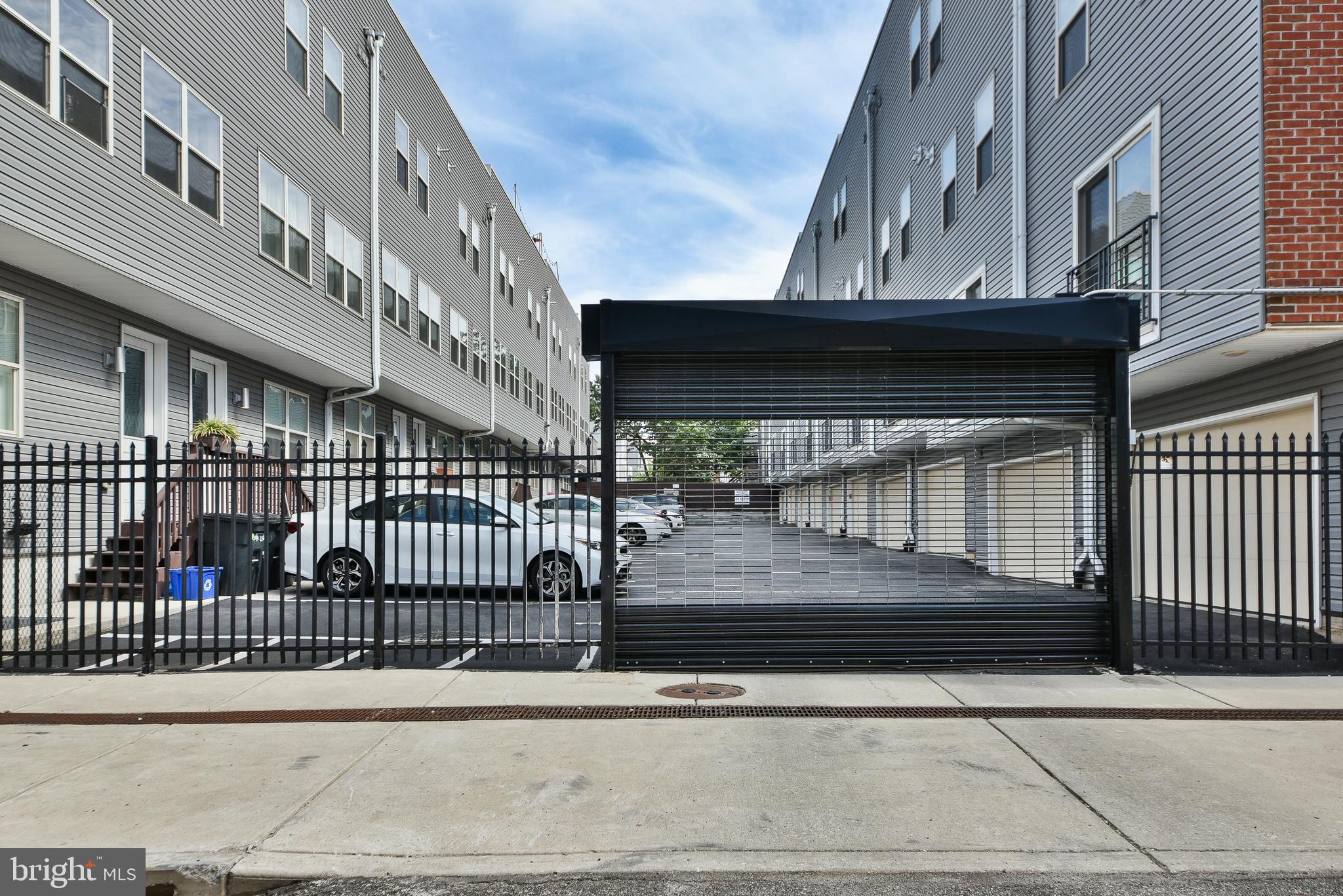 GRADUATE HOSPITAL - Residential