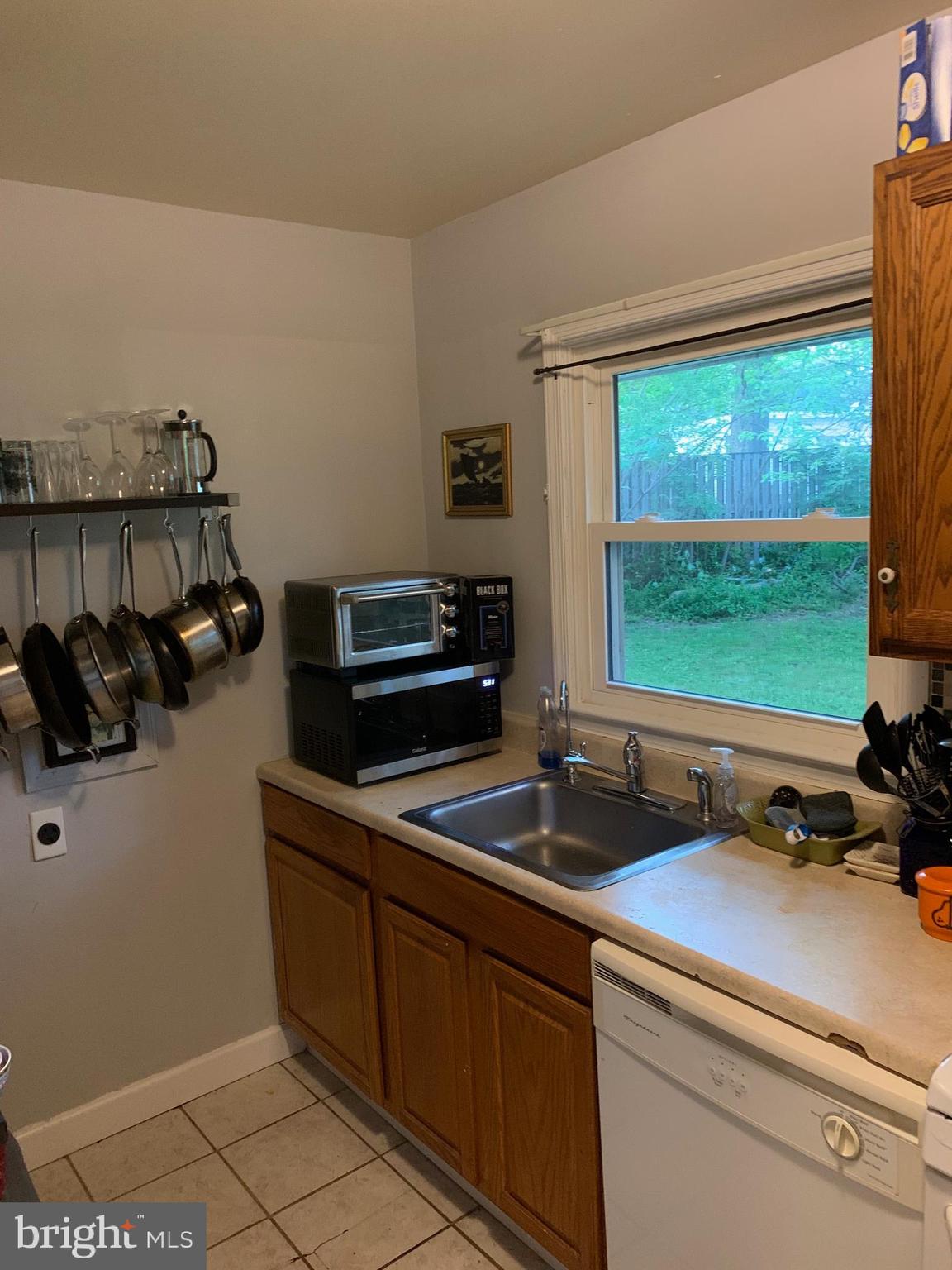 BUCKNELL MANOR - Residential Lease