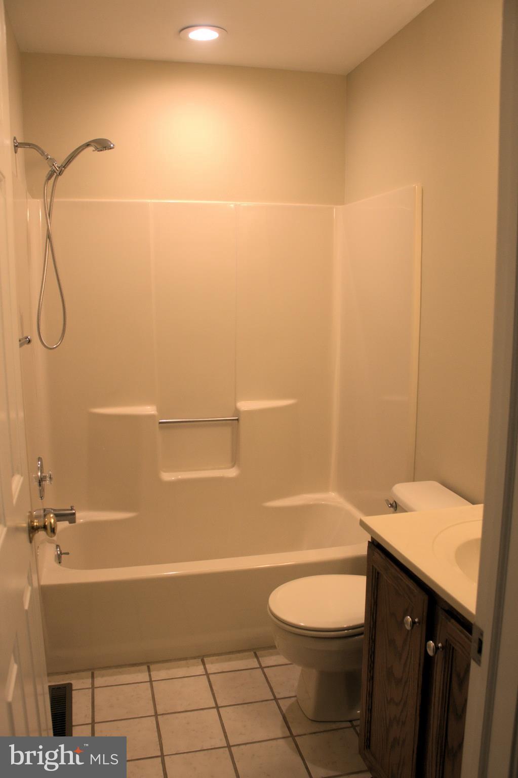 SPRINGHILL FARM - Residential Lease