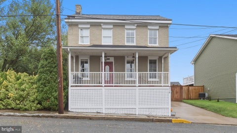 214 HIGH STREET S MARTINSBURG WV 25404