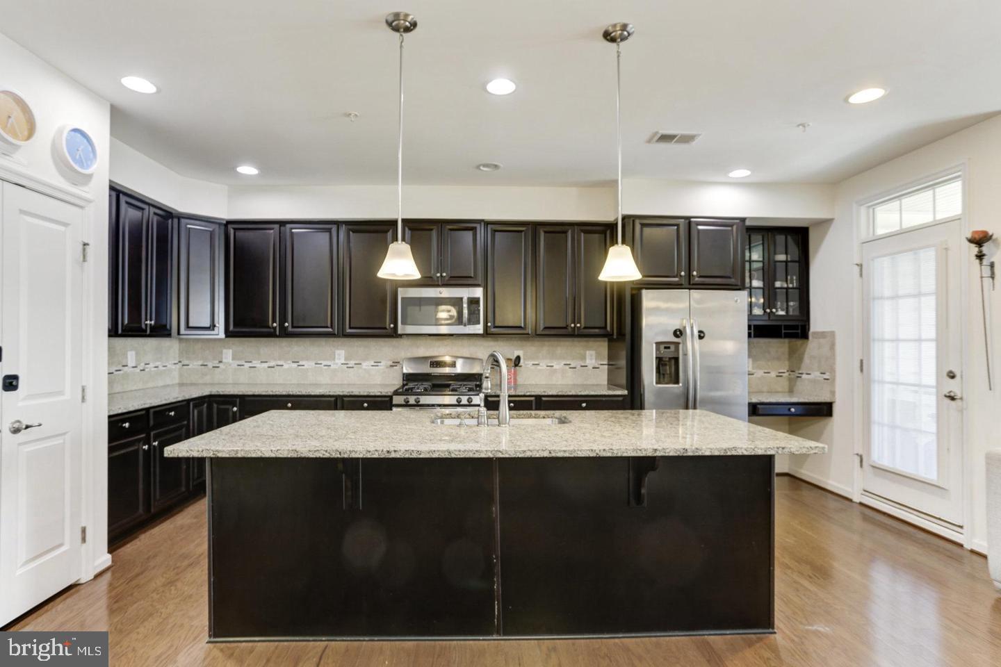 LINTON AT BALLENGER - Residential Lease