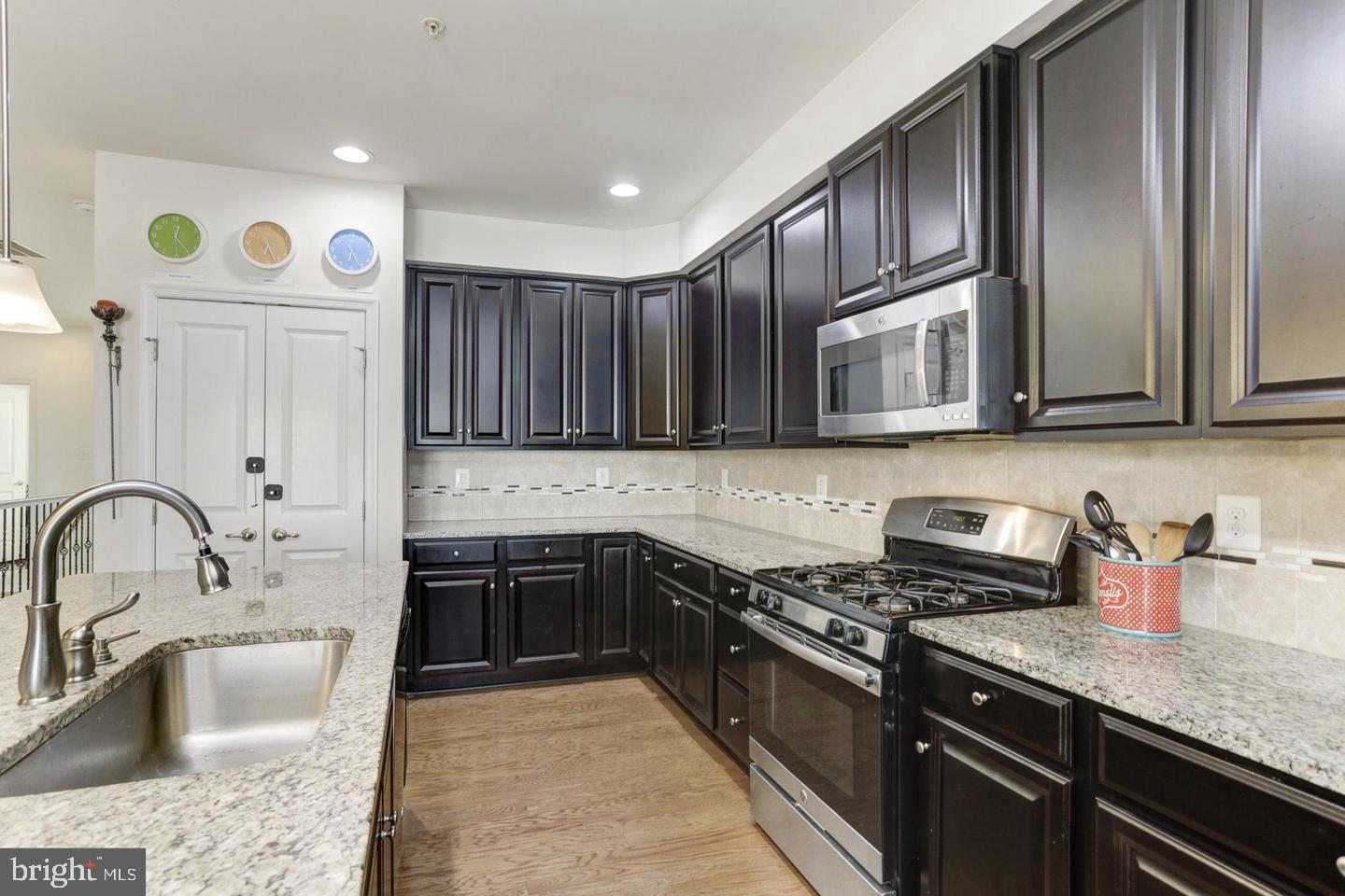 LINTON AT BALLENGER - Residential Lease