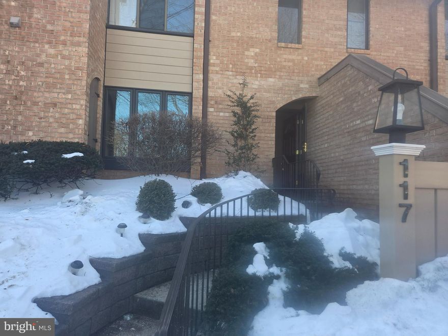 Charming 3 floor, 4 bedroom, 2.5 bath Mainline townhome recently remodeled and upgraded.  First floor 
features wide open floor plan with kitchen, dining room, family room in back with a walk out patio and den 
with a wood fireplace in the front.  The 2nd floor has a primary bedroom with walk in closets and full in 
suite bath.  Also on the 2nd floor are 2 bedrooms, a shared full bath and a laundry closet.  The 3rd floor is 
finished and can serve as a bedroom, office or general room.  Walk to Paoli train station 2 blocks away and 
minutes from 476 and 202.  Showings will be available via our Open Houses on 2/14, 2/15 and 2/21.  New 
refrigerator, washer and dryer included.  Units in Woodgate have typically sold within a week.