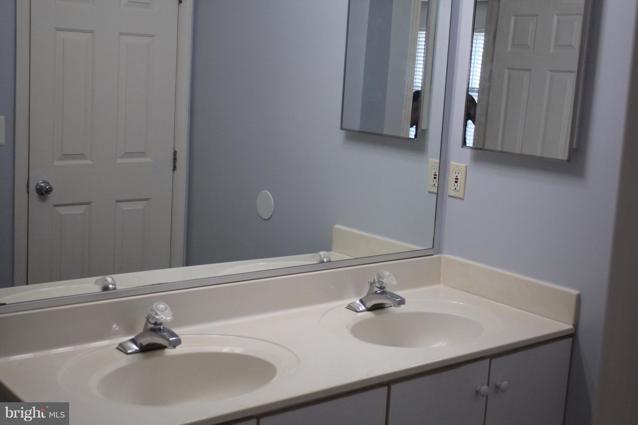 GREENSPRING OVERLOOK - Residential Lease