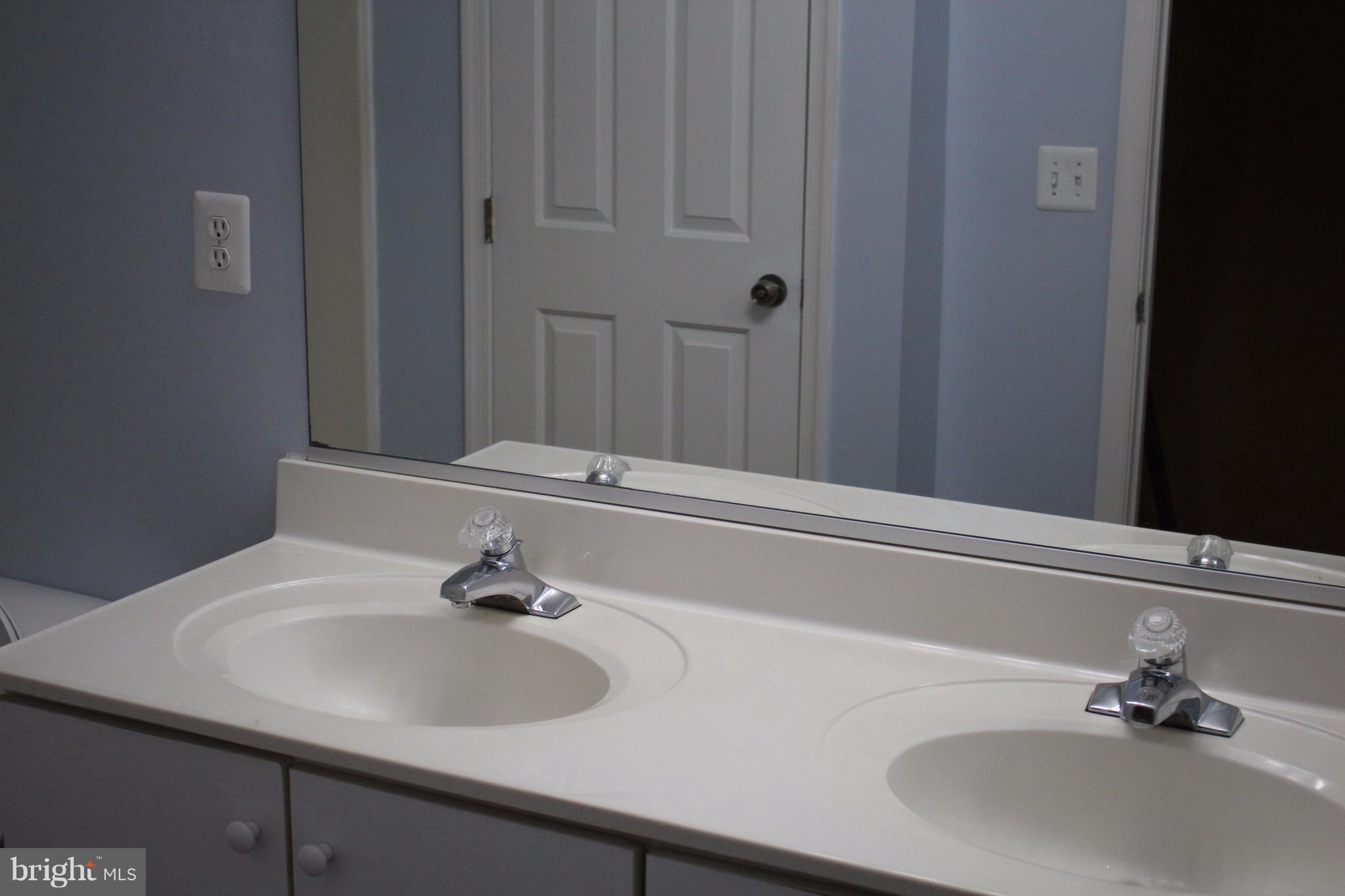 GREENSPRING OVERLOOK - Residential Lease