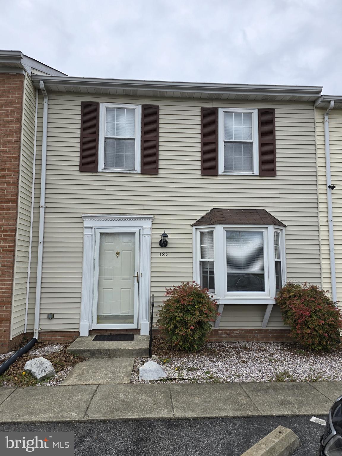 LA PLATA - Residential Lease