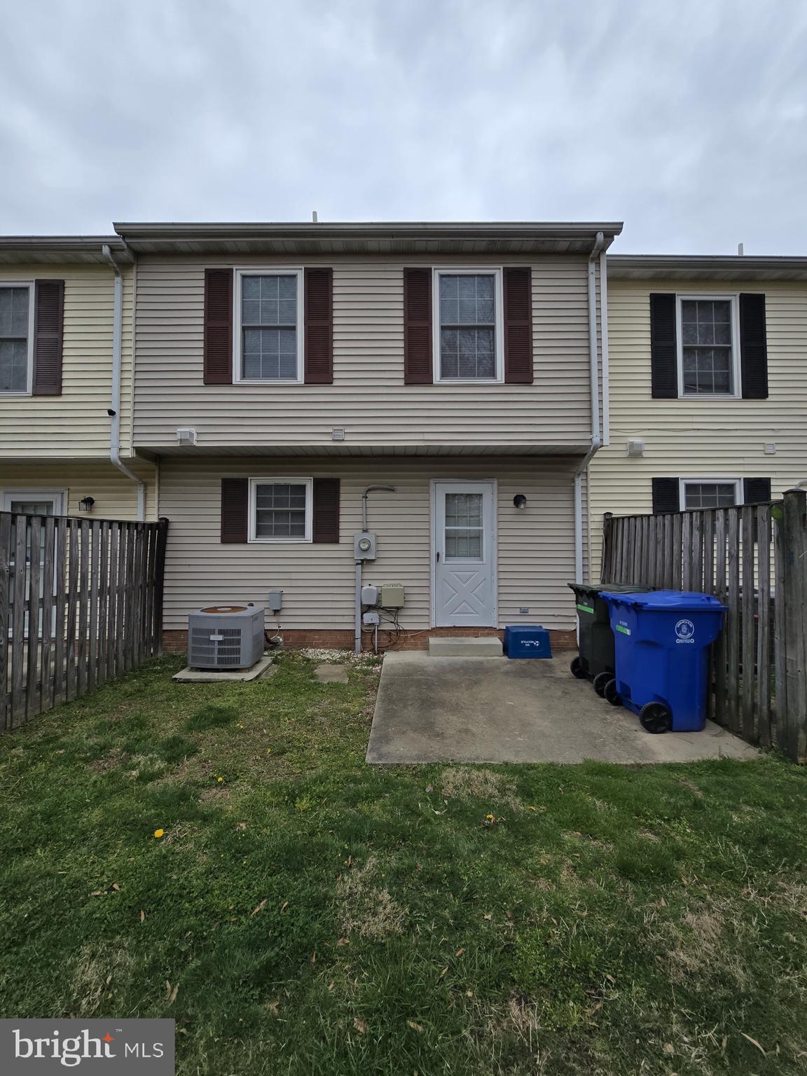 LA PLATA - Residential Lease