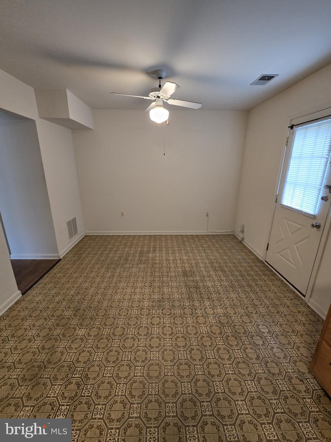 LA PLATA - Residential Lease