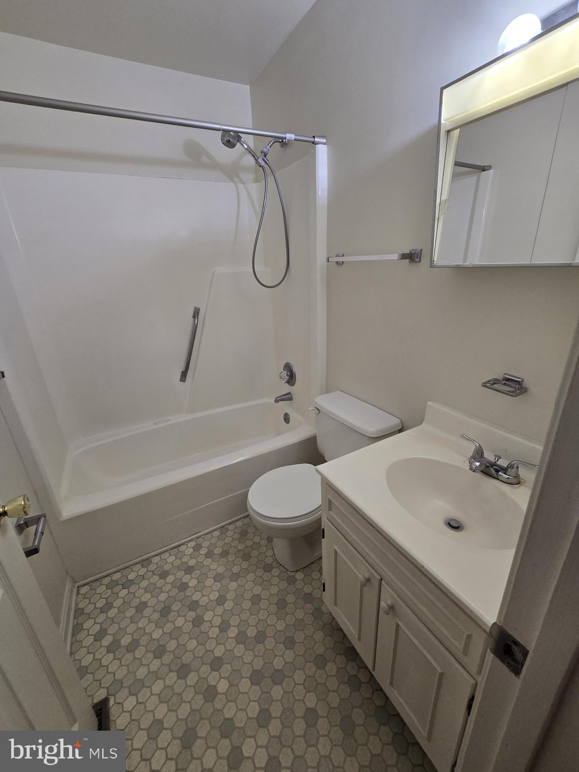 LA PLATA - Residential Lease