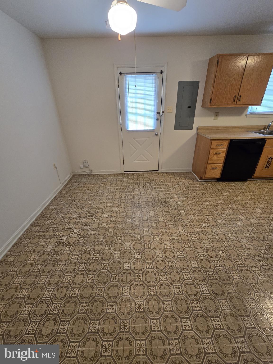 LA PLATA - Residential Lease