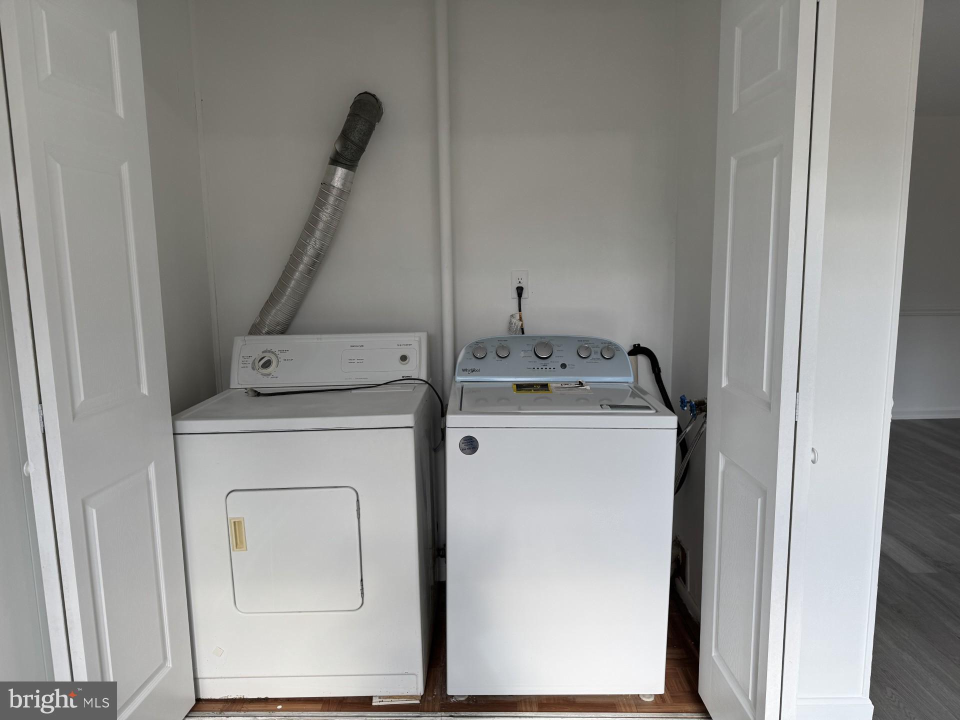 CHERRY GLEN CONDOS - Residential