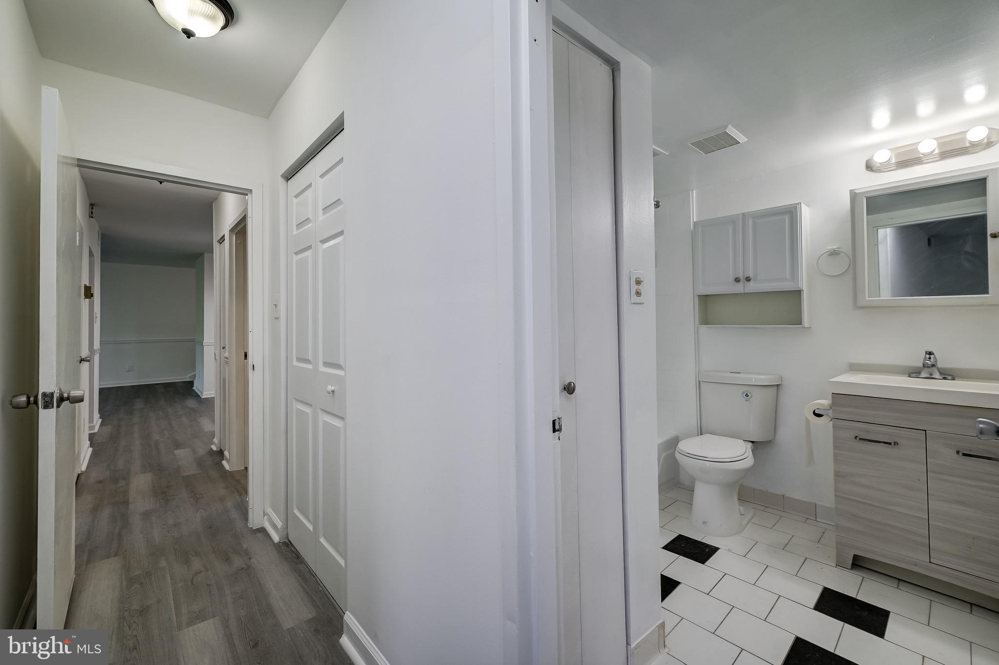 CHERRY GLEN CONDOS - Residential