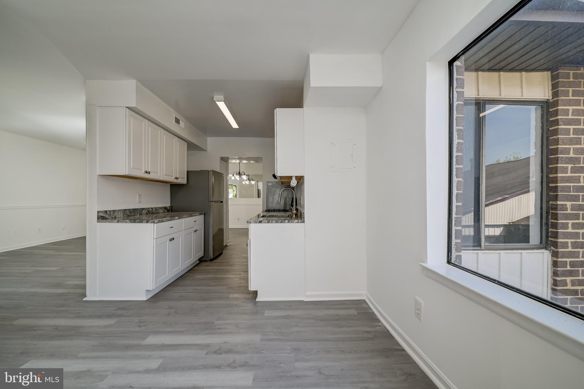 CHERRY GLEN CONDOS - Residential