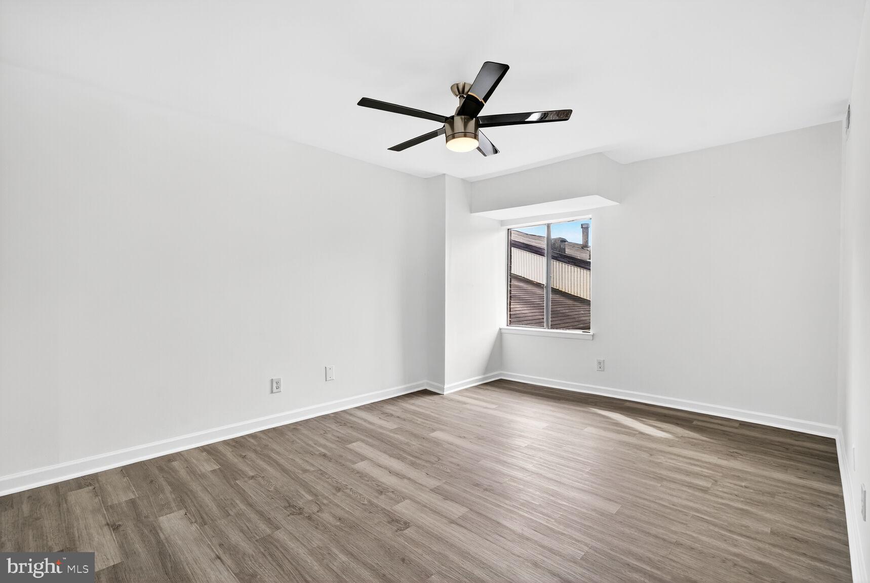 CHERRY GLEN CONDOS - Residential