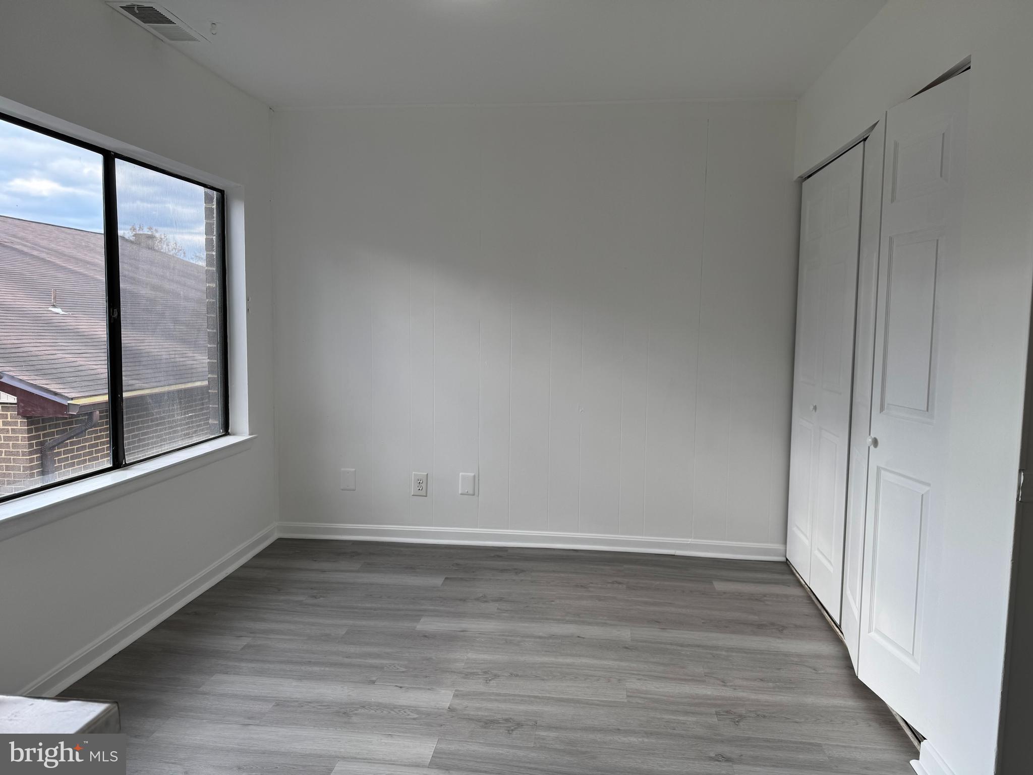 CHERRY GLEN CONDOS - Residential