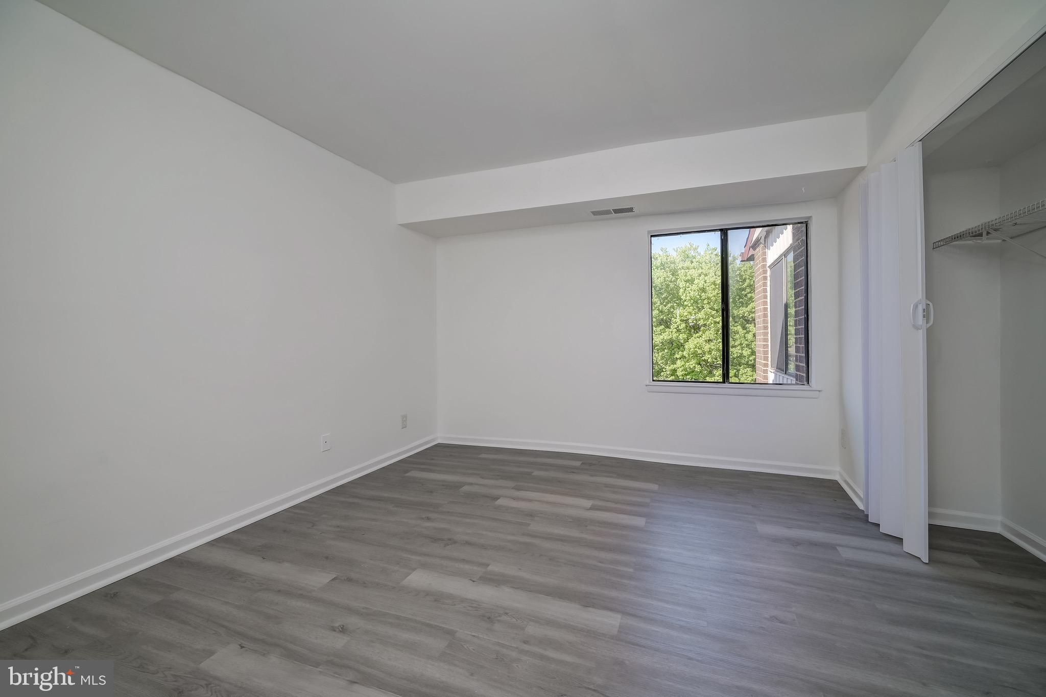 CHERRY GLEN CONDOS - Residential