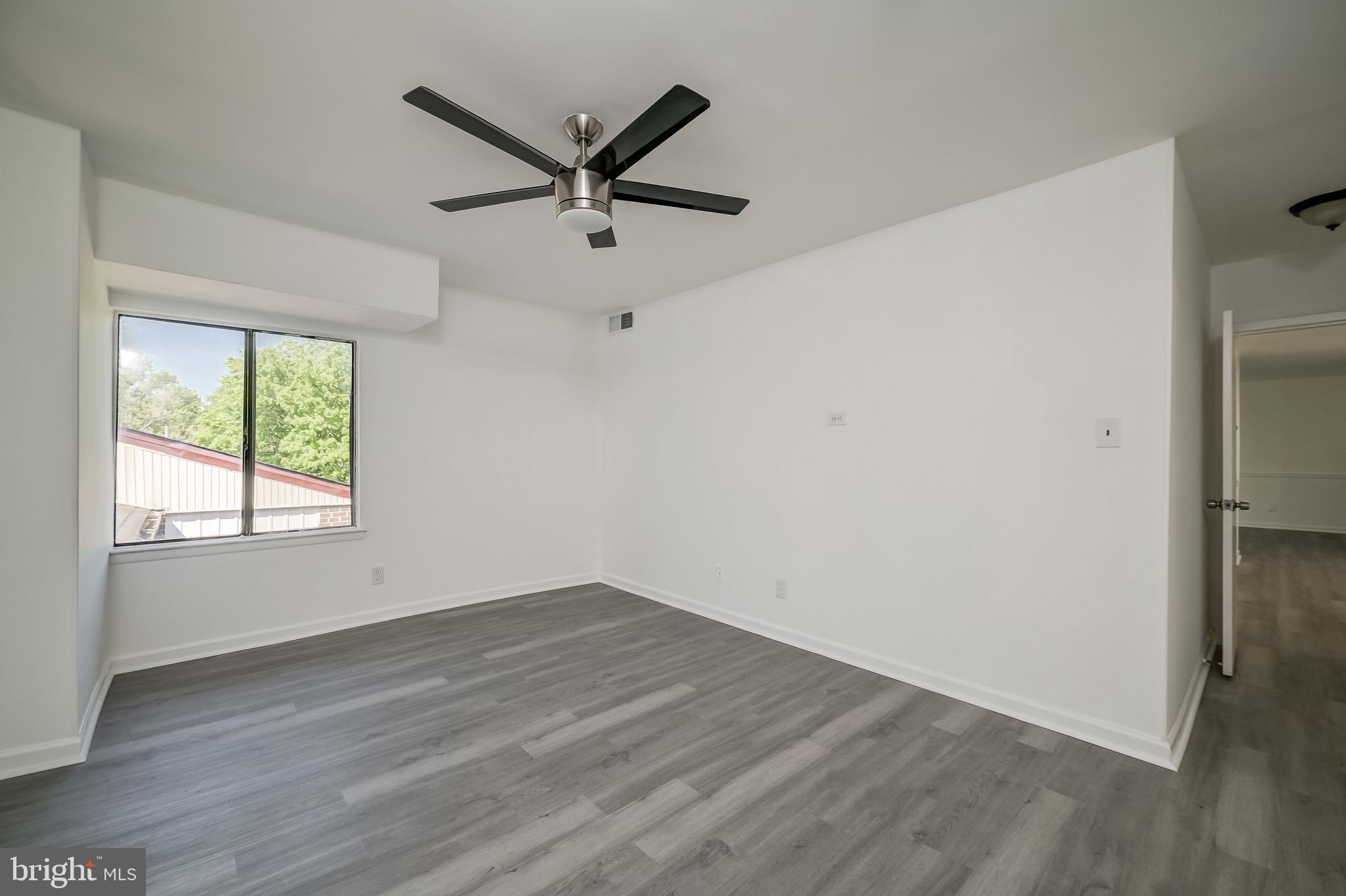 CHERRY GLEN CONDOS - Residential