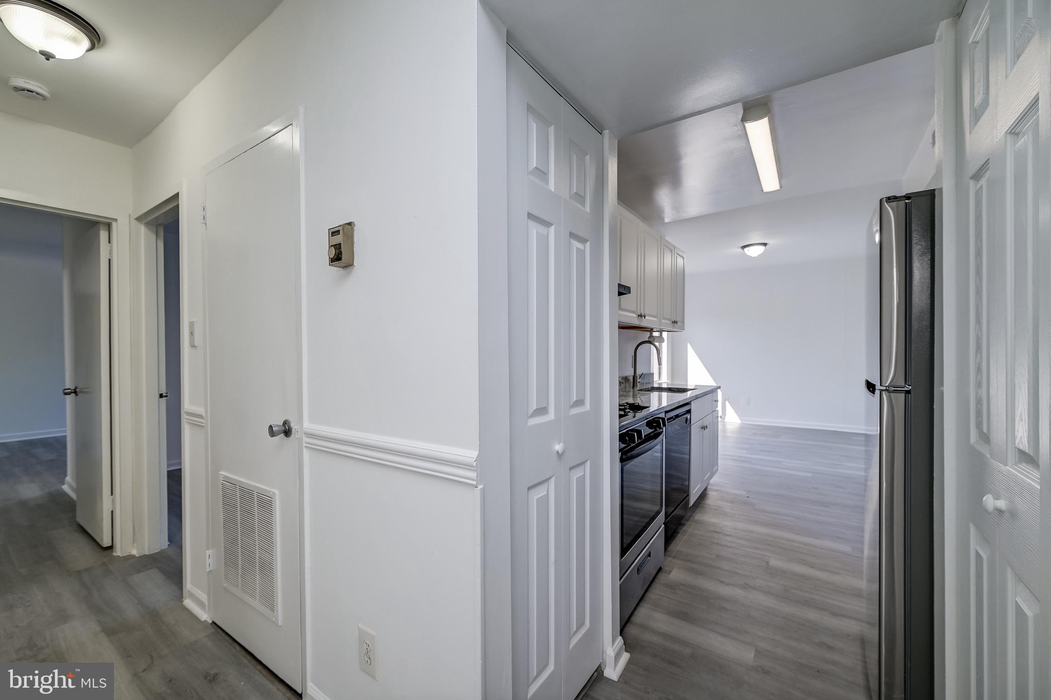 CHERRY GLEN CONDOS - Residential