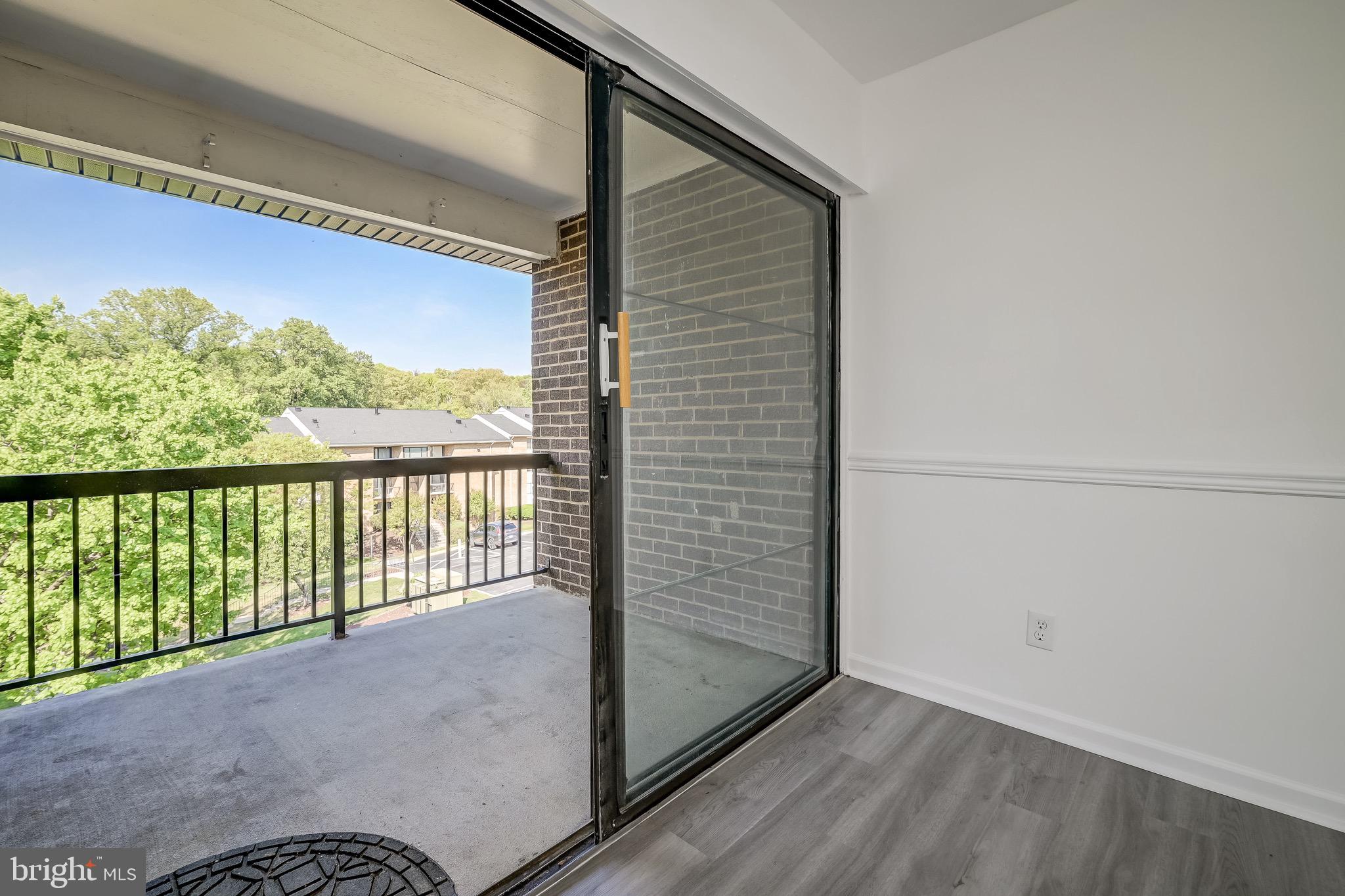 CHERRY GLEN CONDOS - Residential