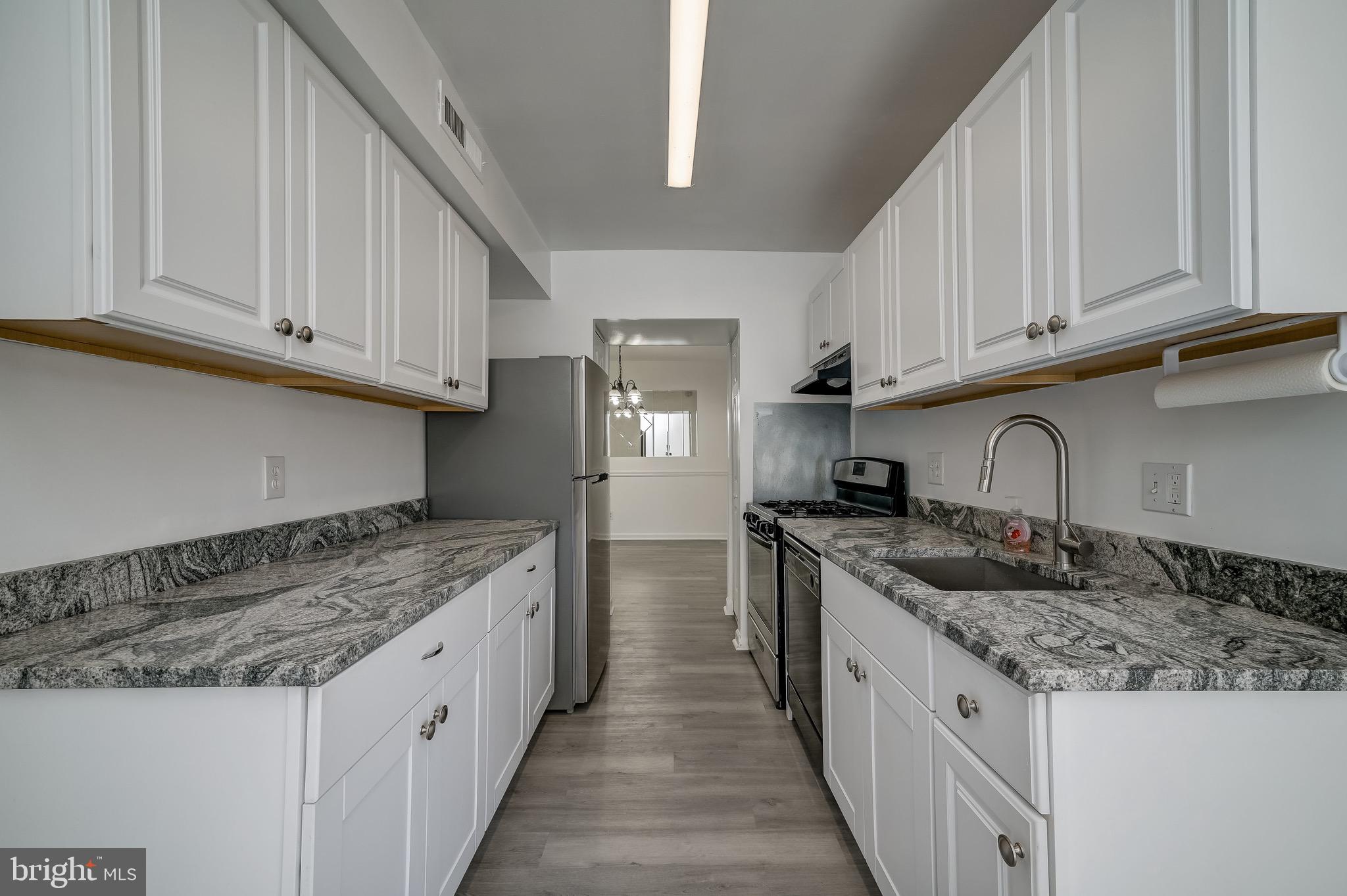 CHERRY GLEN CONDOS - Residential