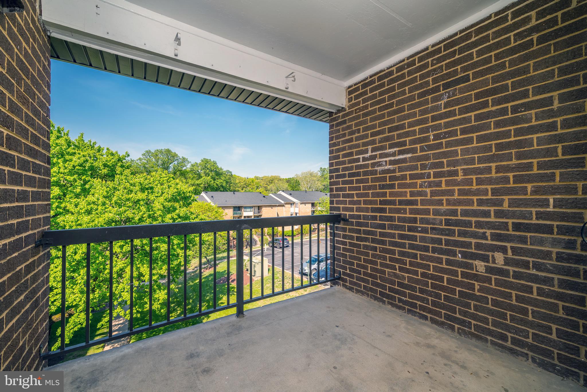 CHERRY GLEN CONDOS - Residential