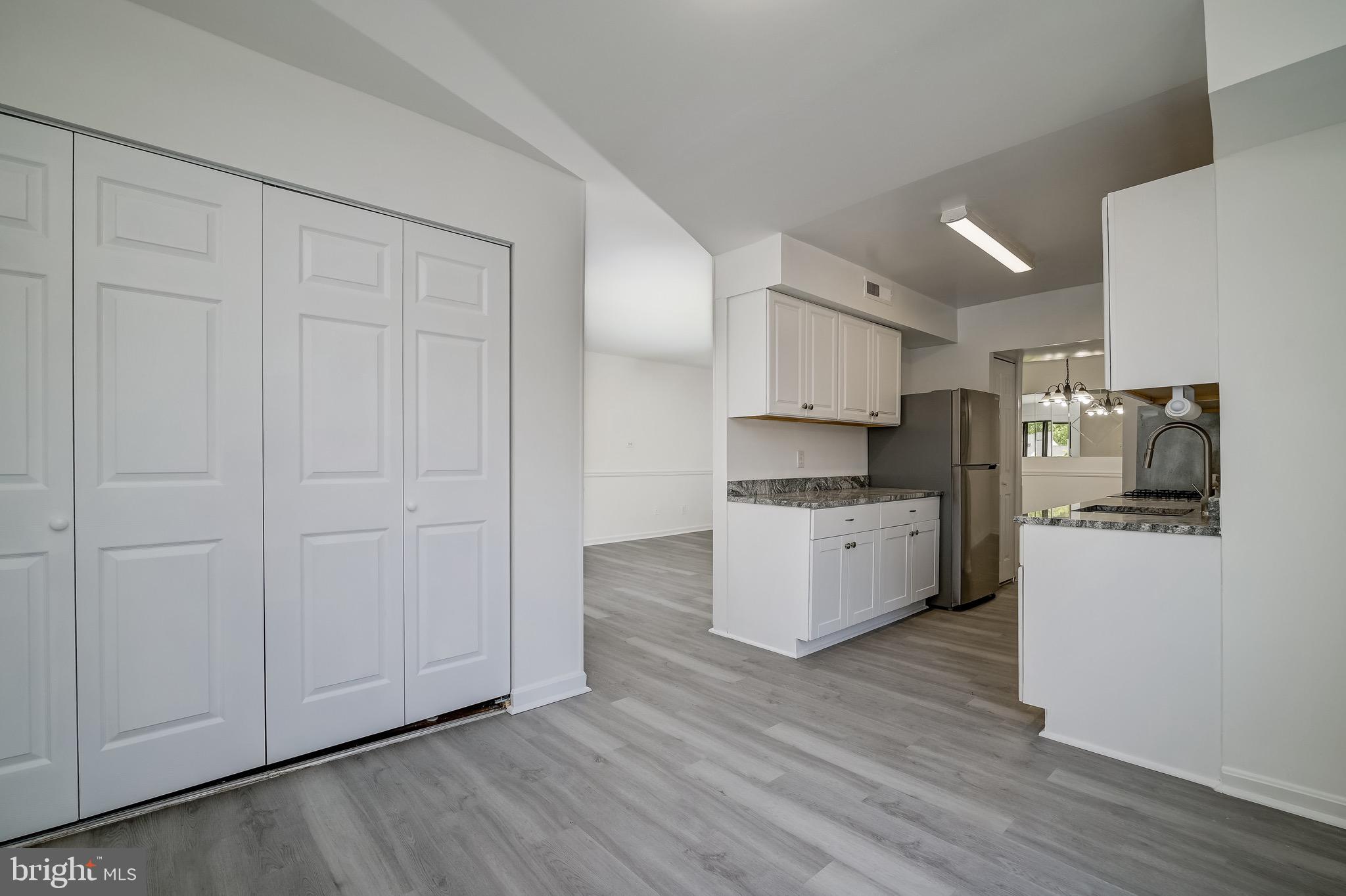 CHERRY GLEN CONDOS - Residential