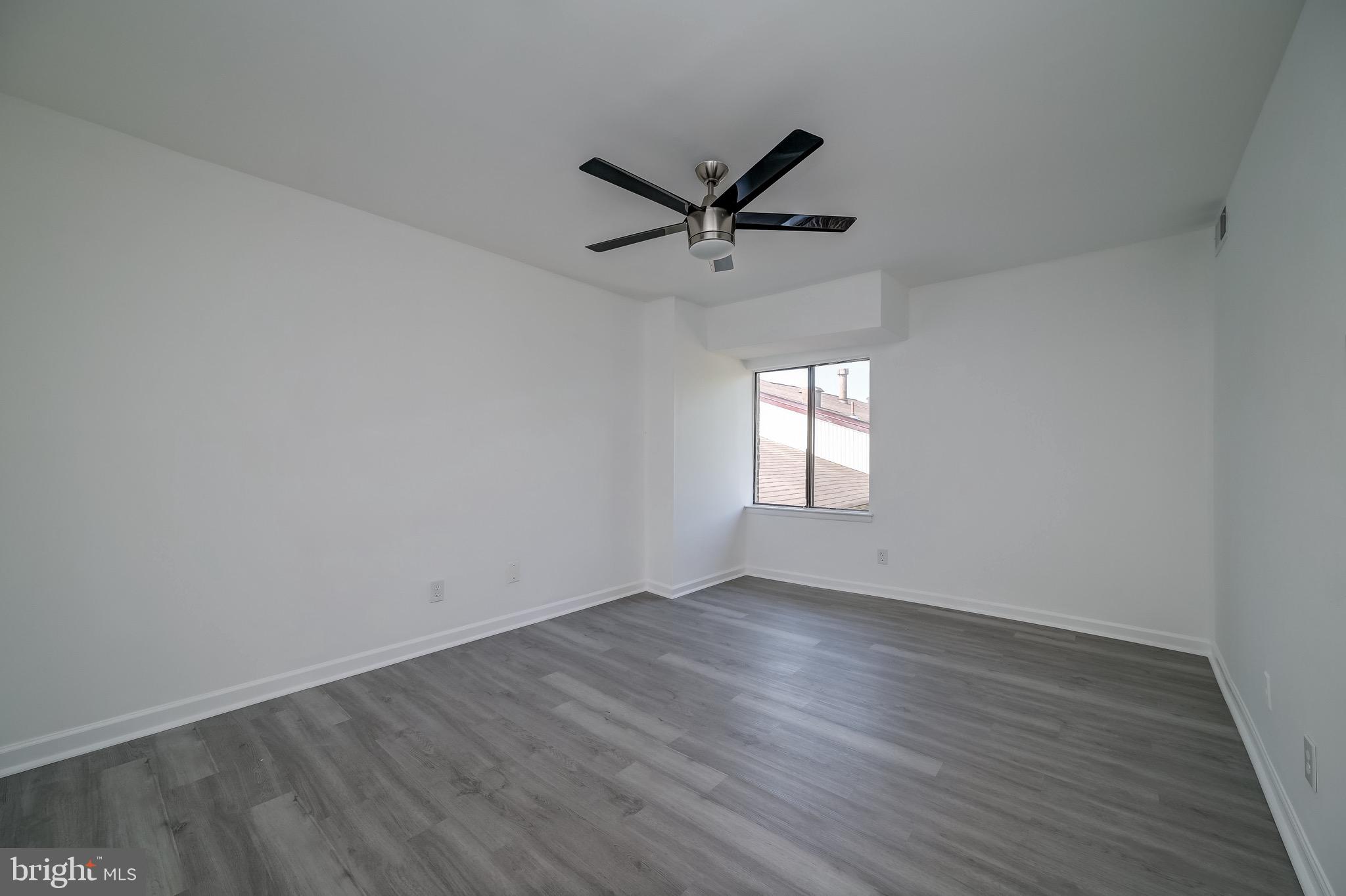 CHERRY GLEN CONDOS - Residential