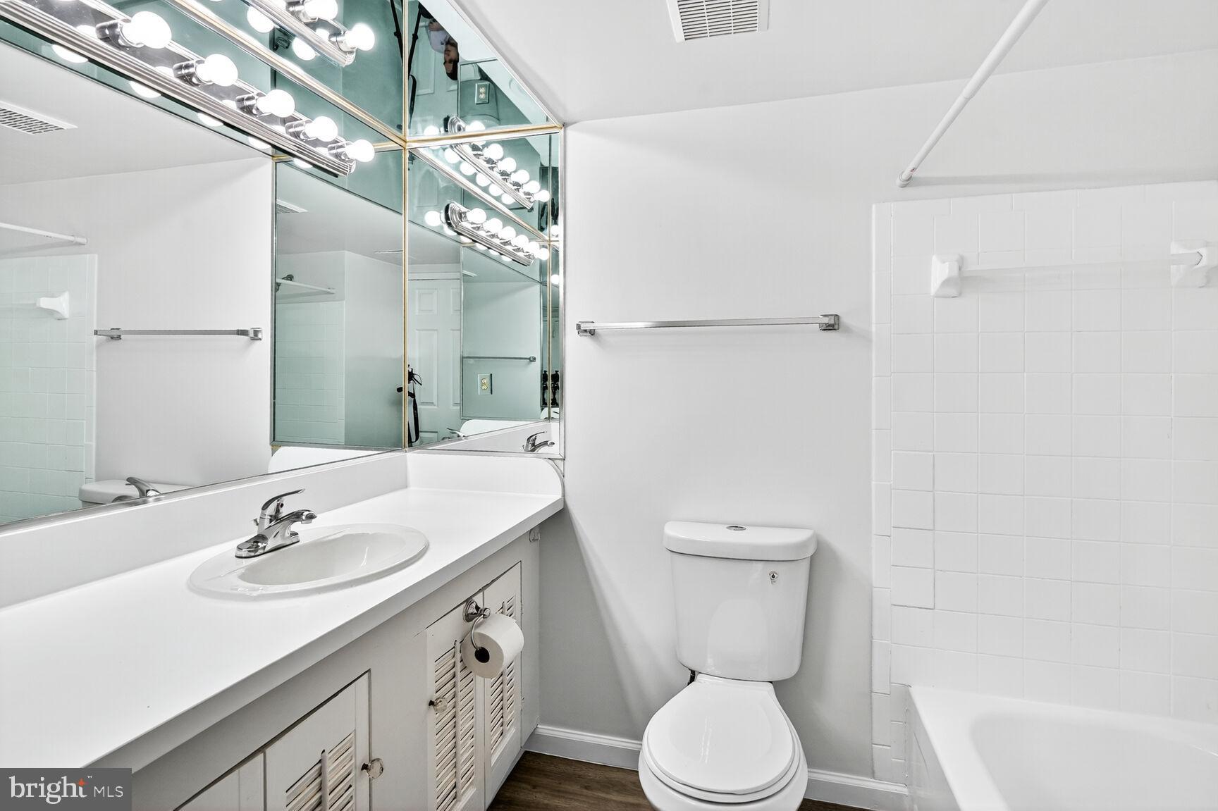 CHERRY GLEN CONDOS - Residential