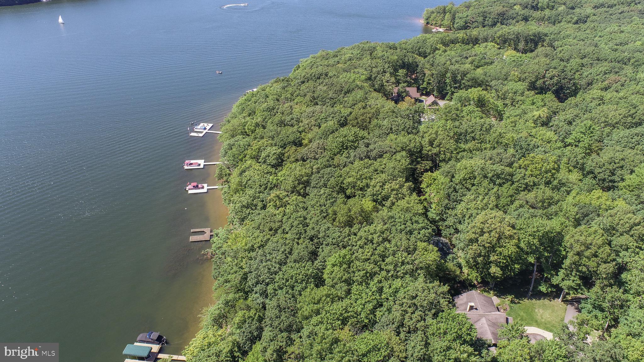 THOUSAND ACRES - Land