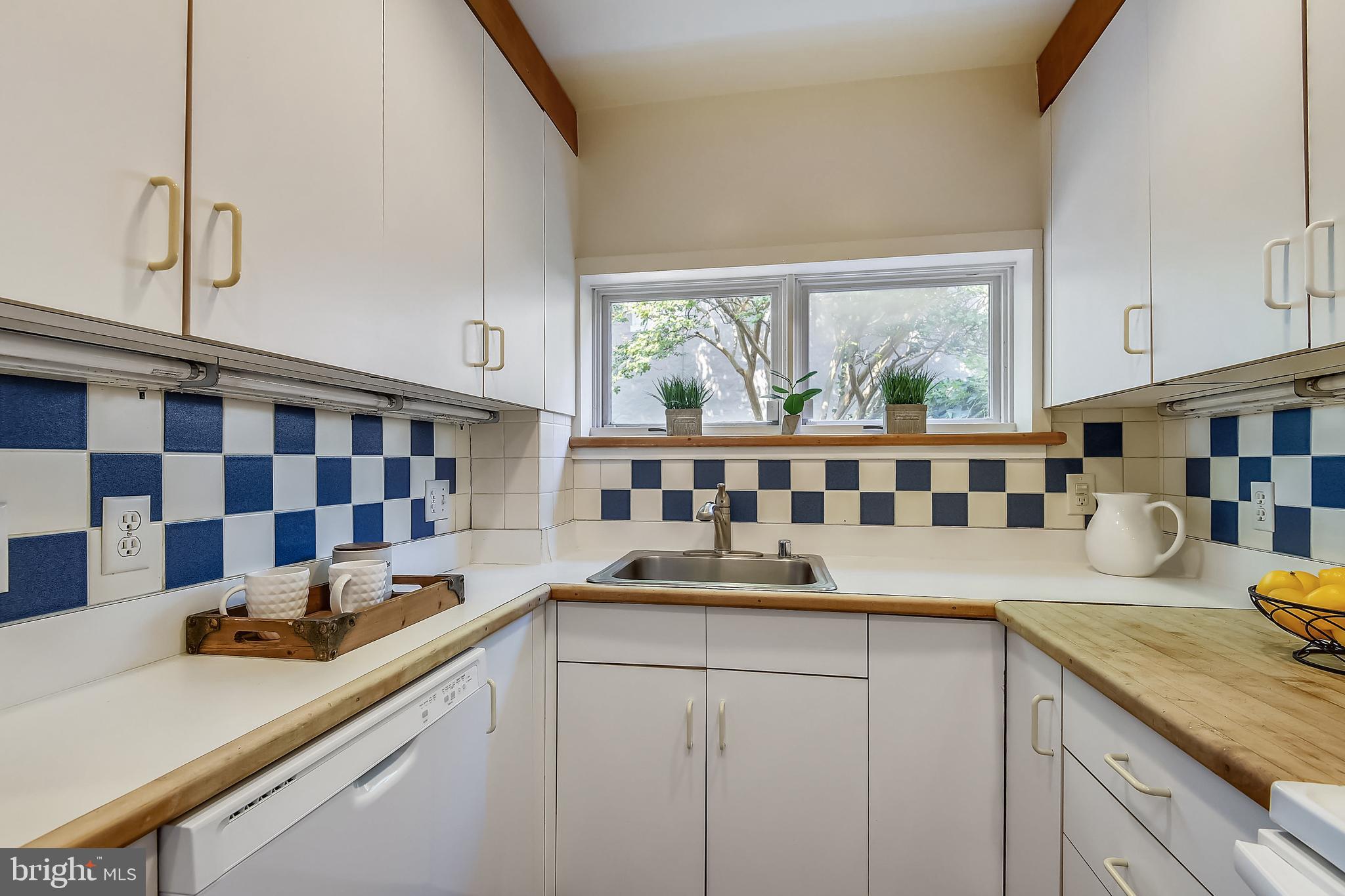 OLD TOWN ALEXANDRIA - Residential