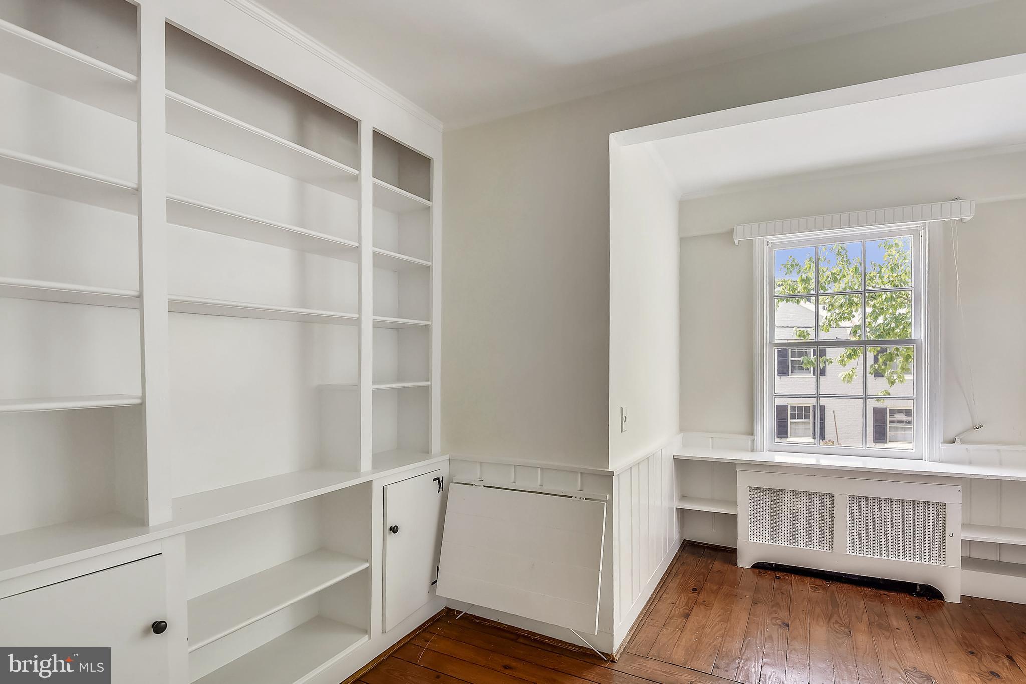 OLD TOWN ALEXANDRIA - Residential