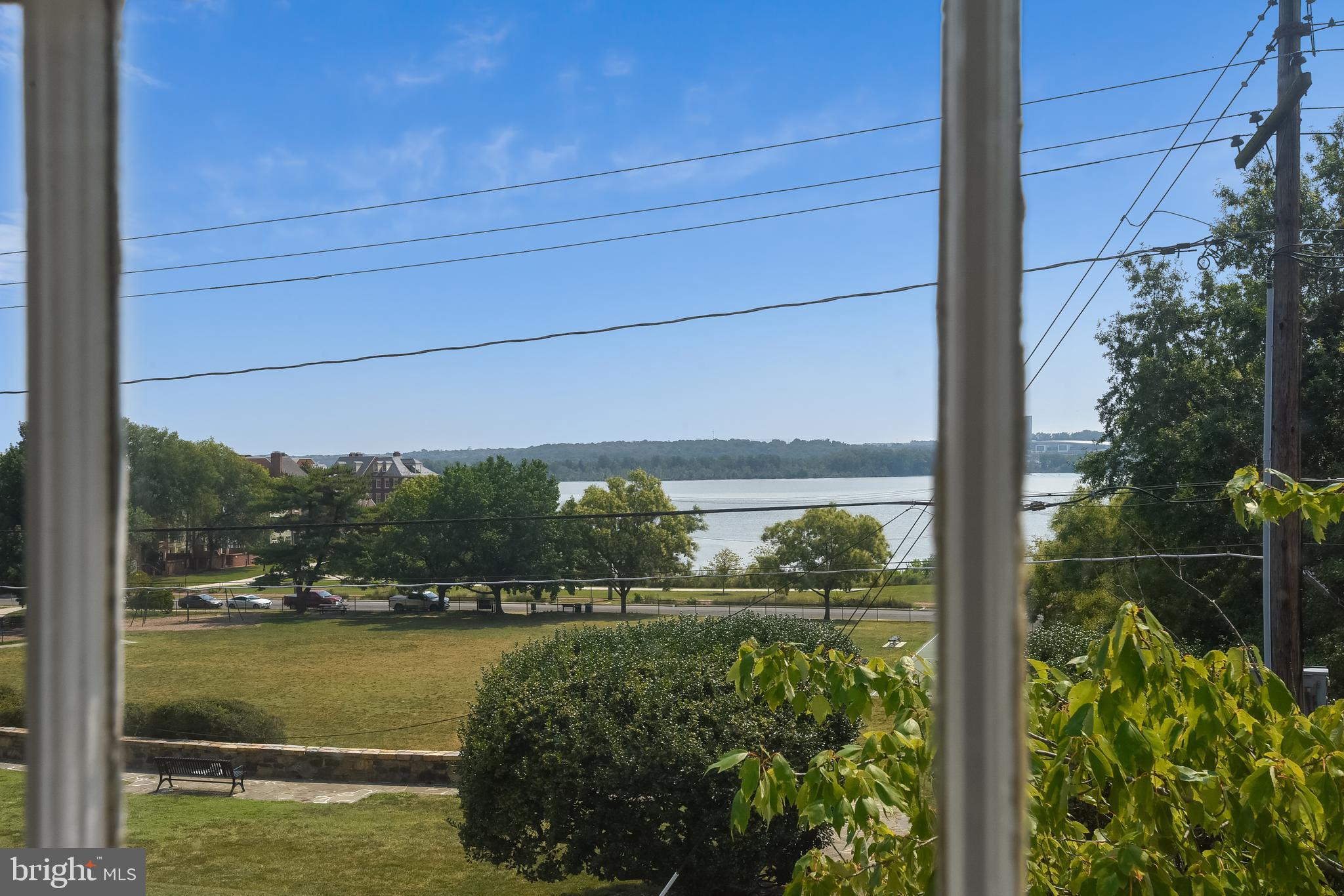 OLD TOWN ALEXANDRIA - Residential