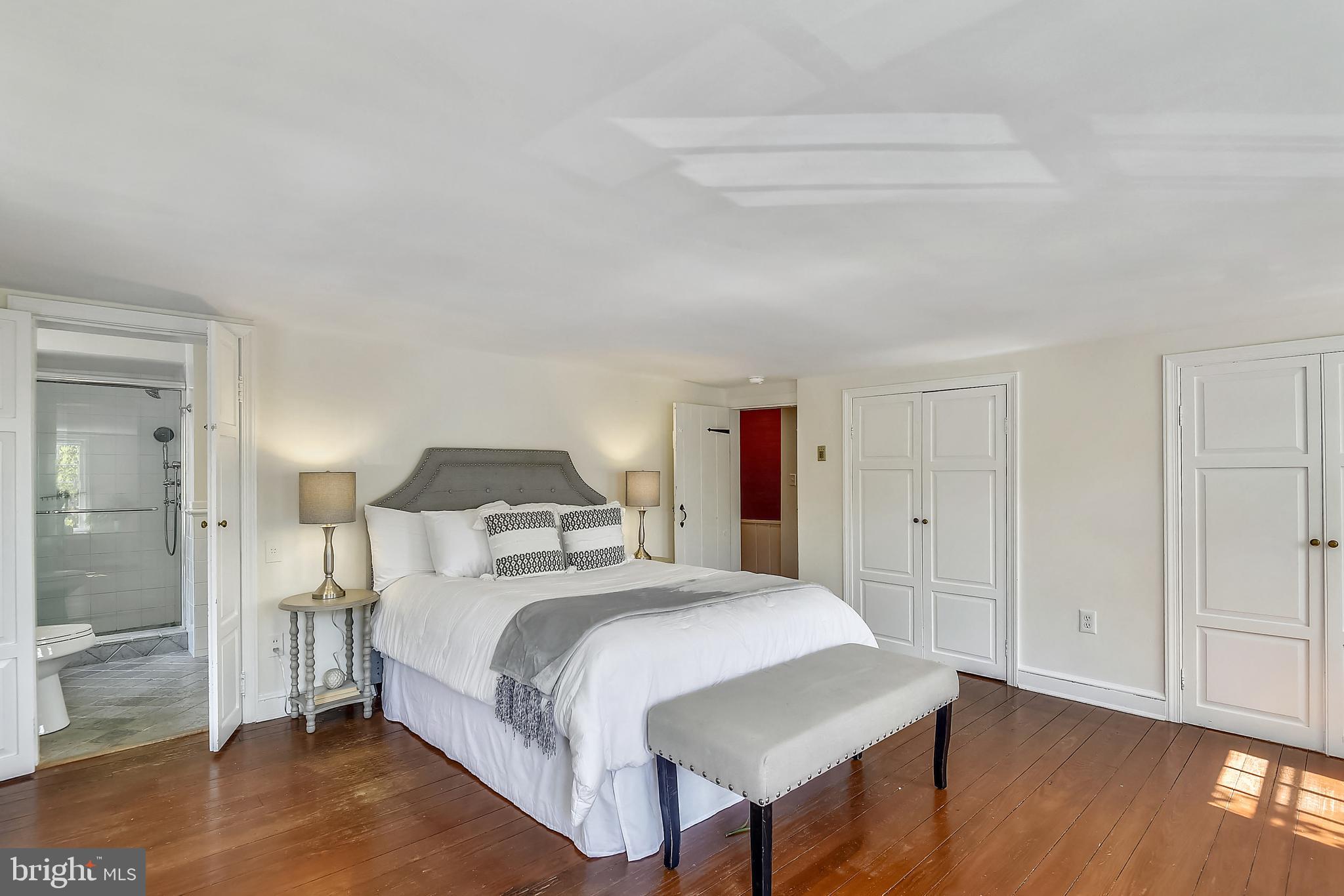 OLD TOWN ALEXANDRIA - Residential