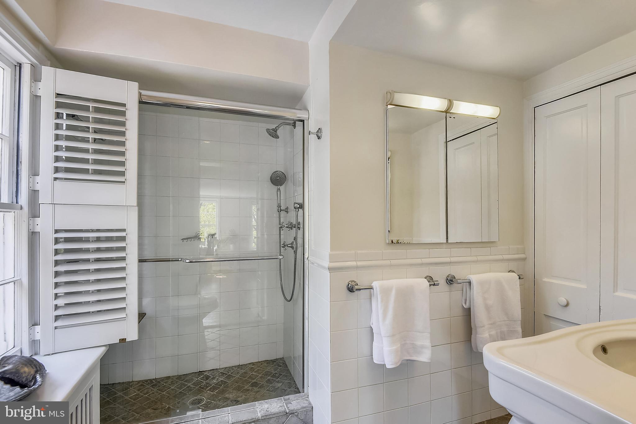 OLD TOWN ALEXANDRIA - Residential