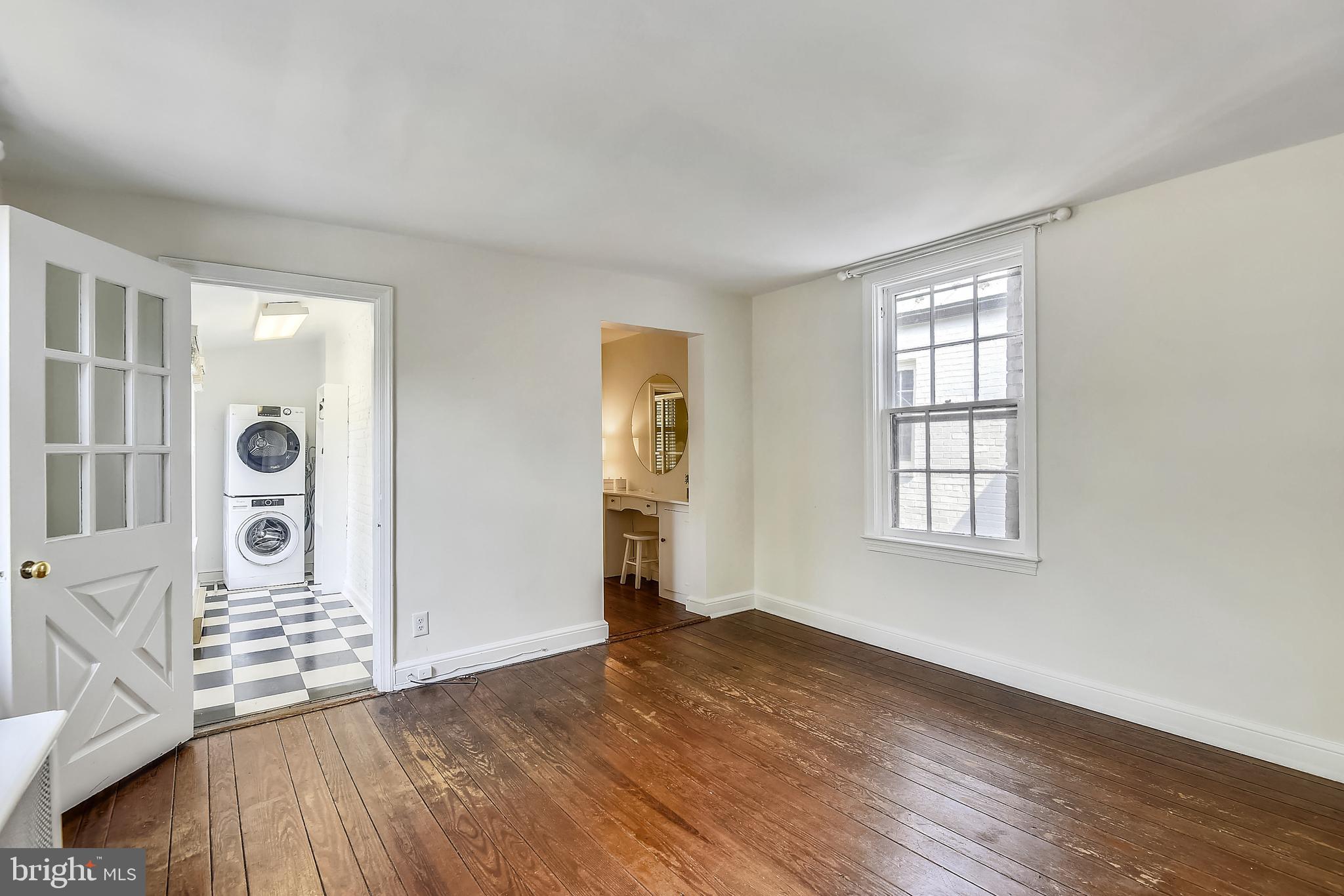 OLD TOWN ALEXANDRIA - Residential