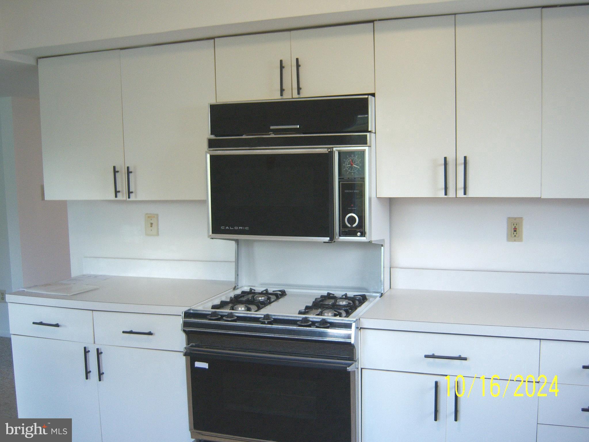 PHILADELPHIA (NORTHEAST) - Residential