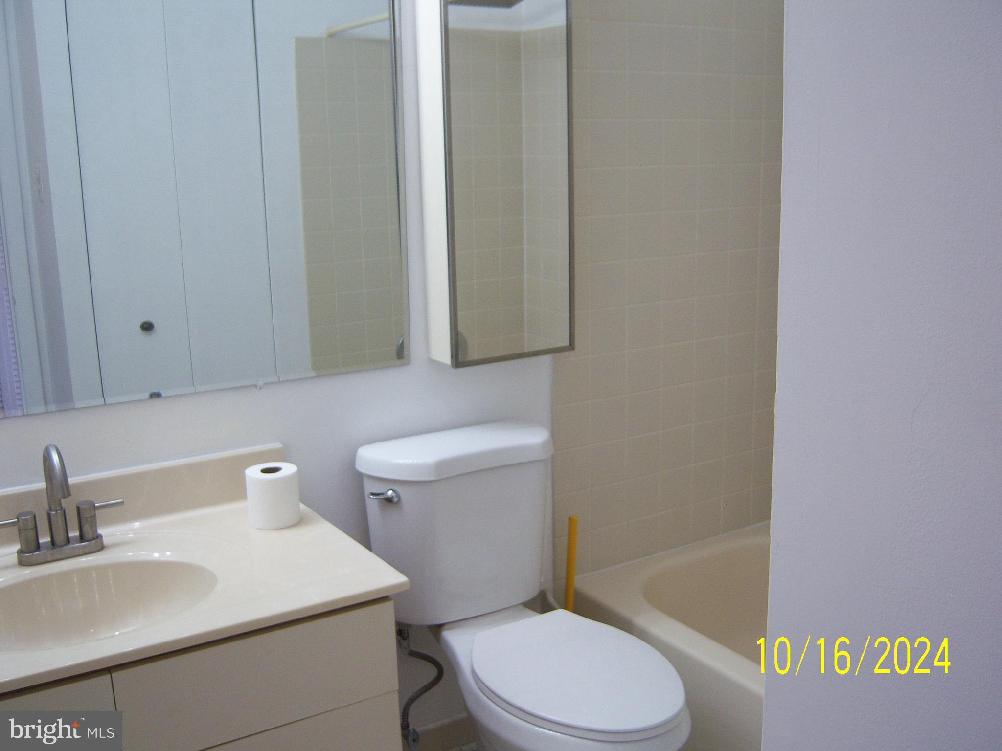 PHILADELPHIA (NORTHEAST) - Residential