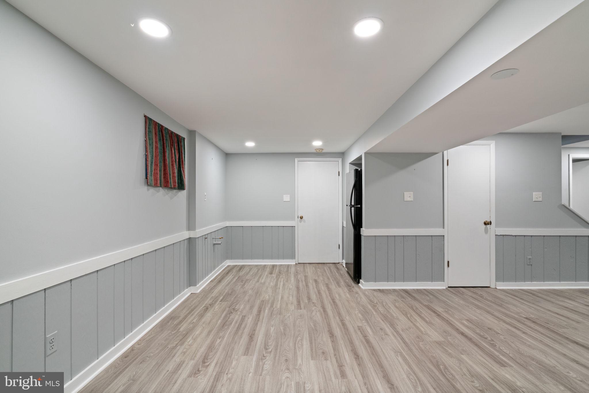 LAKEWOOD HILLS - Residential