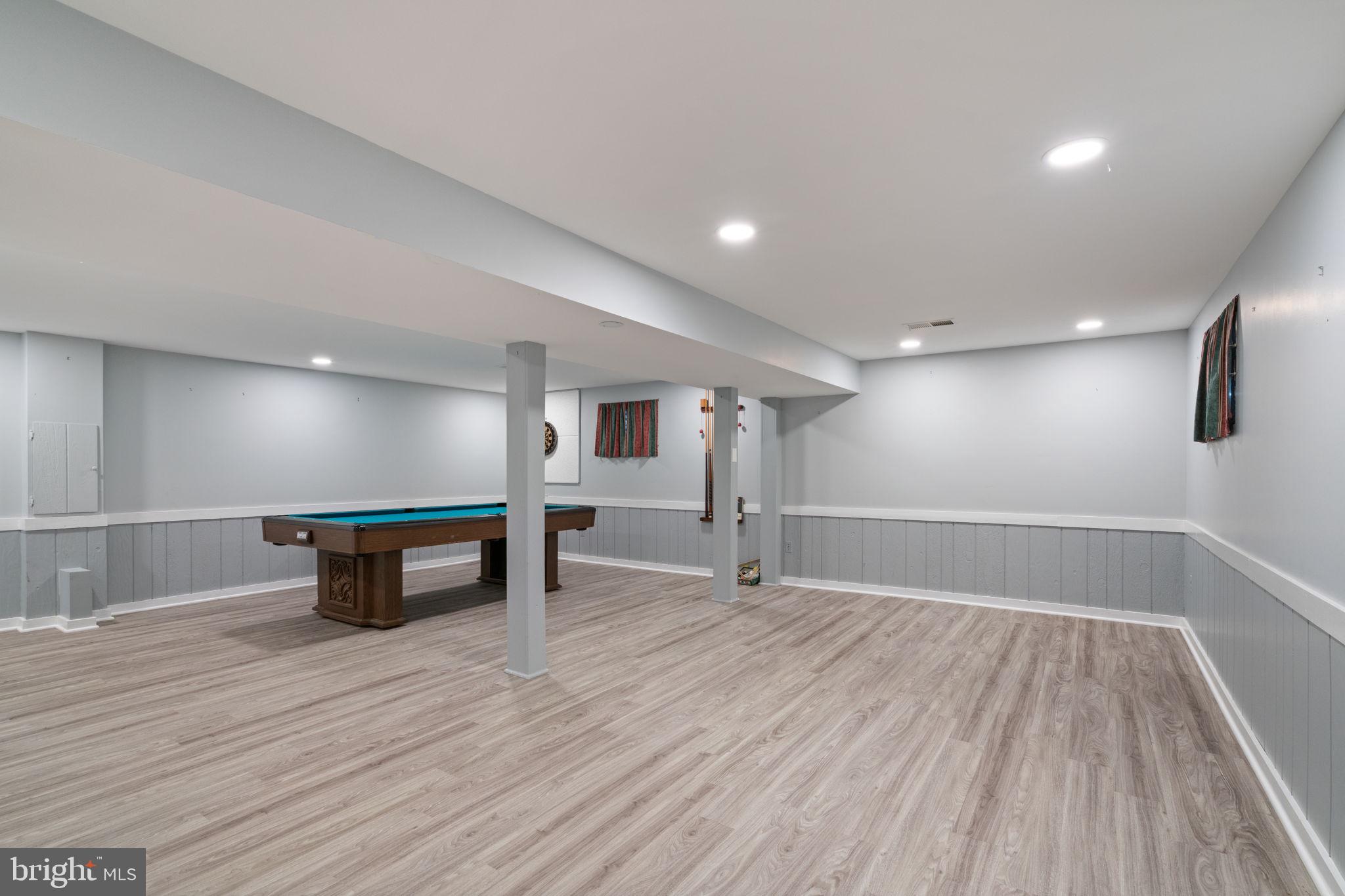 LAKEWOOD HILLS - Residential